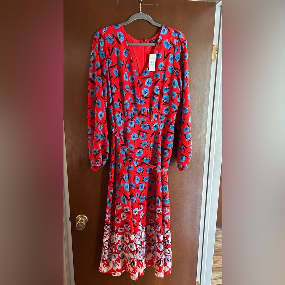 Ann Taylor brand new floral dress 12 tall.